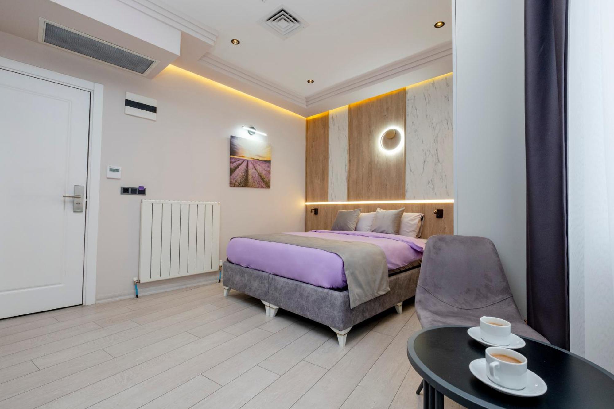 Lavender Airport Hotel Arnavutkoy Екстер'єр фото