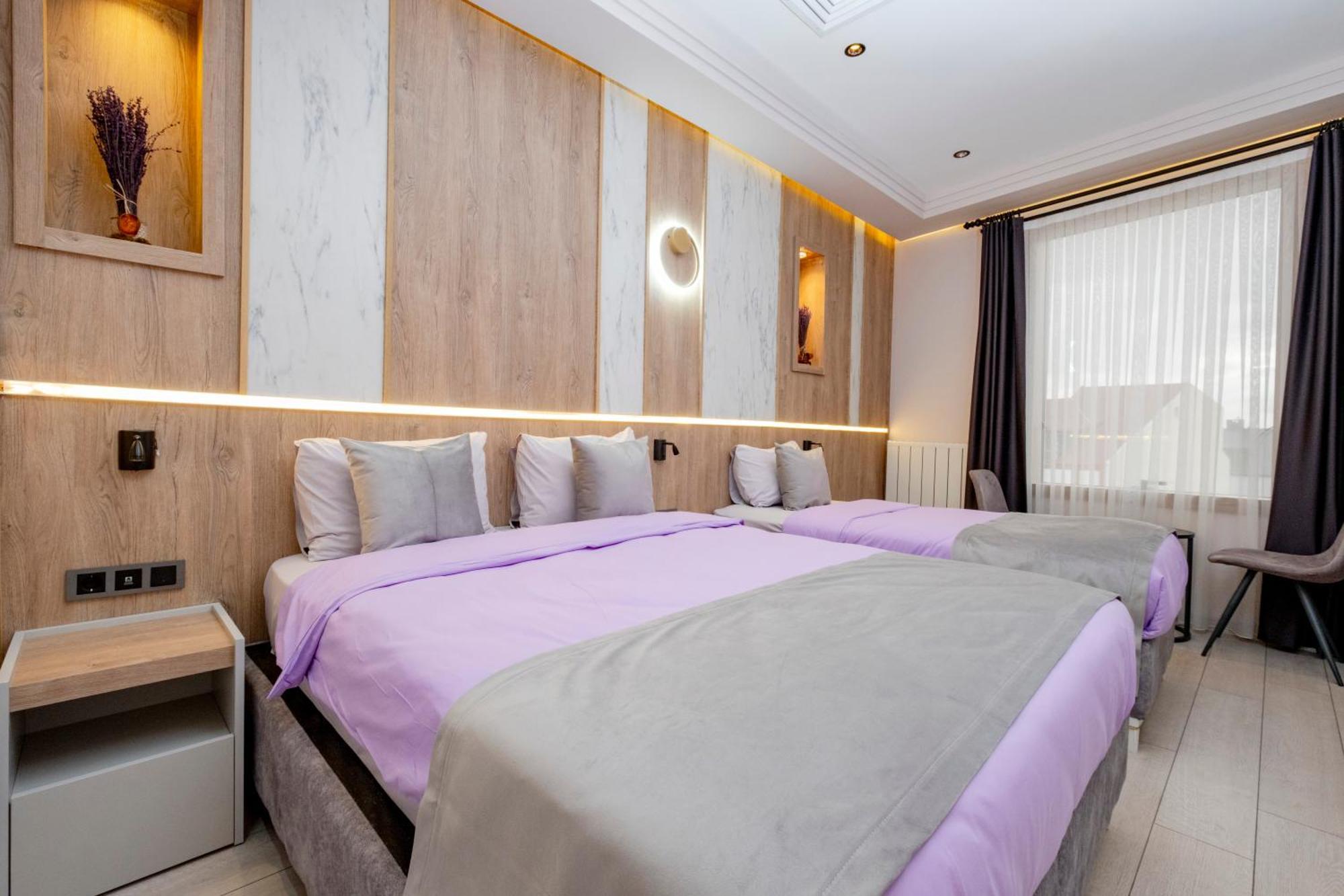 Lavender Airport Hotel Arnavutkoy Екстер'єр фото