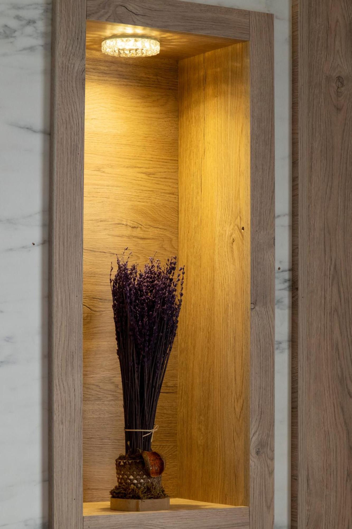 Lavender Airport Hotel Arnavutkoy Екстер'єр фото