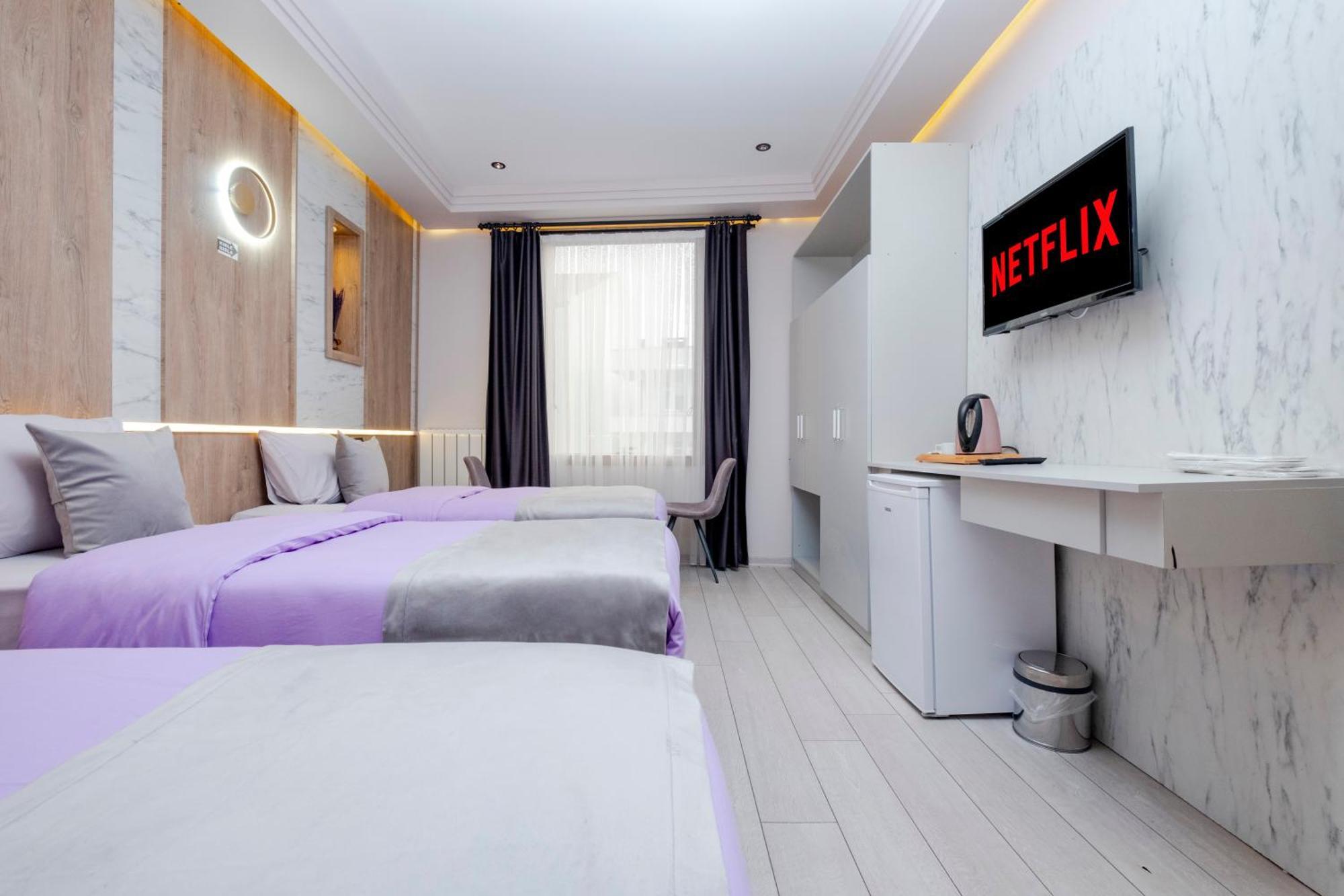 Lavender Airport Hotel Arnavutkoy Екстер'єр фото